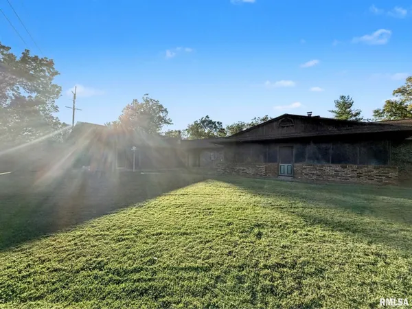 $275,000 | 508 East Forest Drive, Herrin, IL 62948