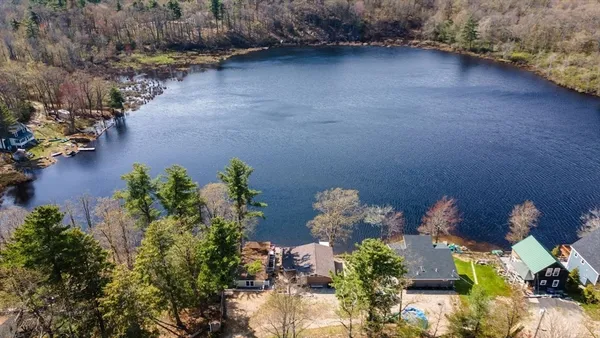 $219,900 | 22 Beaver Dam Road, Ashby, MA 01431