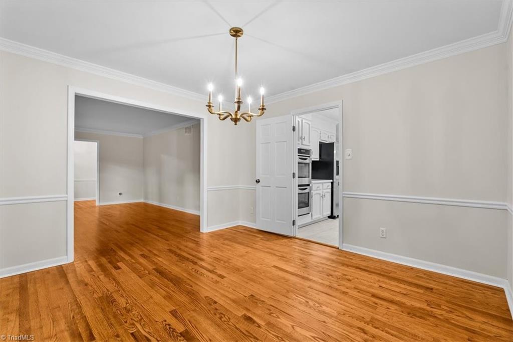 1817 Beechtree Road Greensboro, NC 27408 - Photo 6 of 35 Gallery Image 6