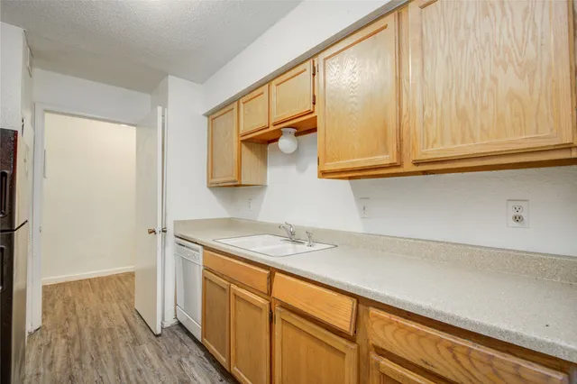 $87,000 | 9797 Leawood Boulevard, Unit 903, Houston, TX 77099