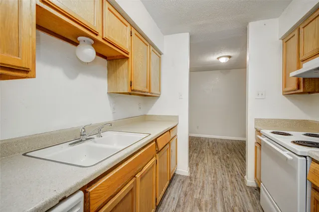 $87,000 | 9797 Leawood Boulevard, Unit 903, Houston, TX 77099