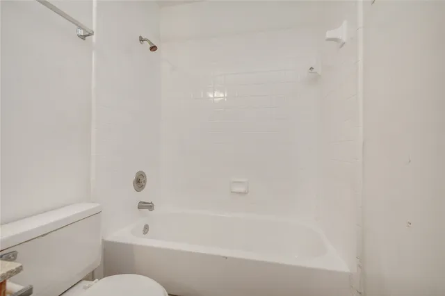 $87,000 | 9797 Leawood Boulevard, Unit 903, Houston, TX 77099