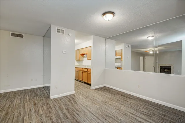 $87,000 | 9797 Leawood Boulevard, Unit 903, Houston, TX 77099