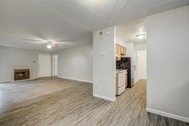 $87,000 | 9797 Leawood Boulevard, Unit 903, Houston, TX 77099