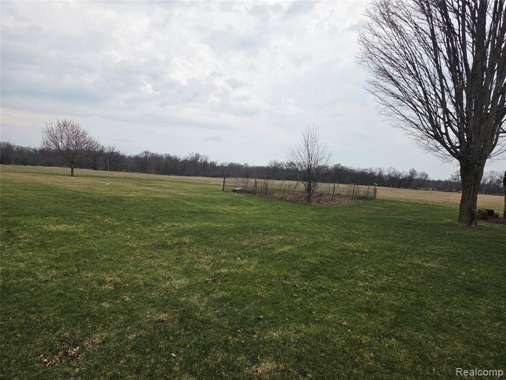 900 North Maxfield Road Brighton, MI 48114 - Photo 6 of 30