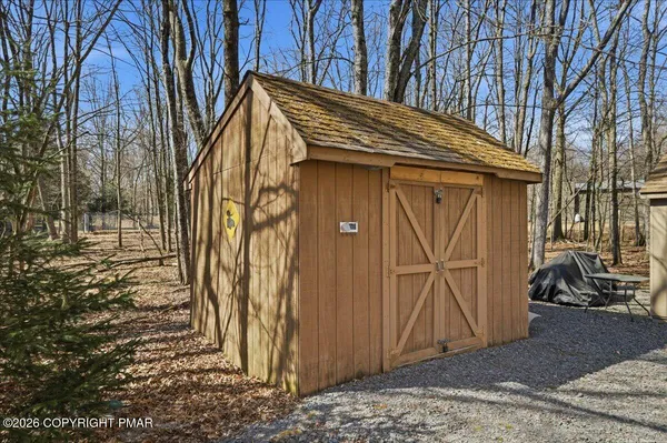 $400,000 | 51 Spencer Lane, Albrightsville, PA 18210