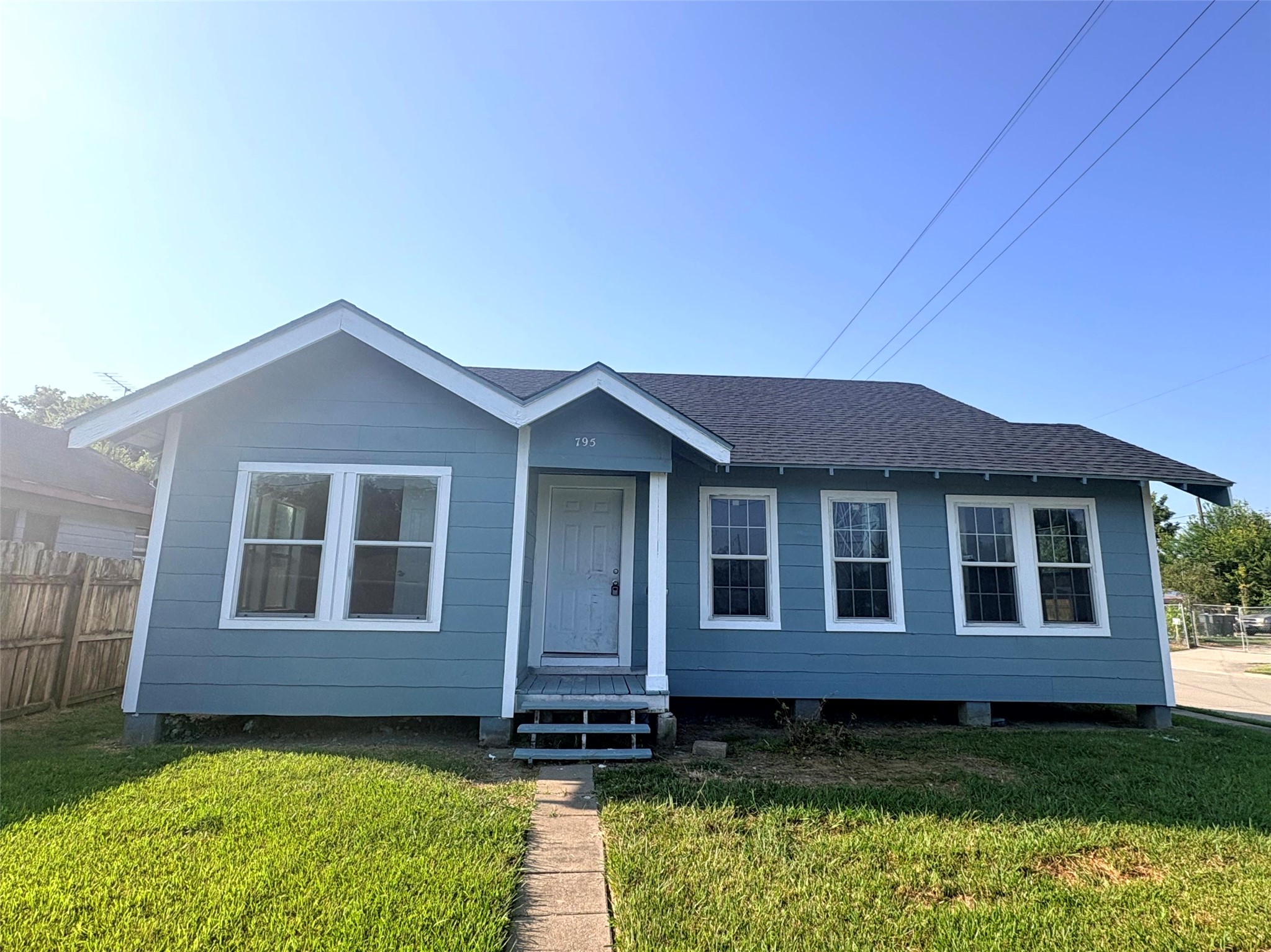 795 Alma Street Beaumont, TX 77705 - Photo 3 of 22