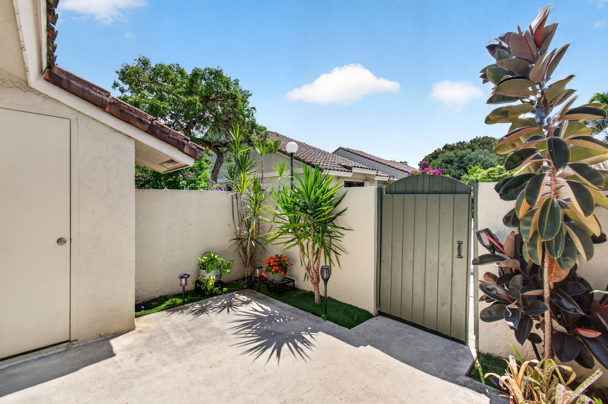 460 Hardwood Place Boca Raton, FL 33431 - Photo 6 of 85 6-web-or-mls-DSC_4659