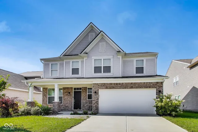 $329,000 | 10407 Deercrest Lane, Indianapolis, IN 46239