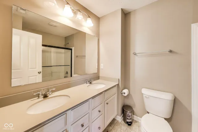 $329,000 | 10407 Deercrest Lane, Indianapolis, IN 46239