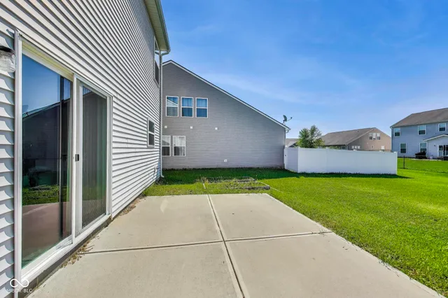 $329,000 | 10407 Deercrest Lane, Indianapolis, IN 46239