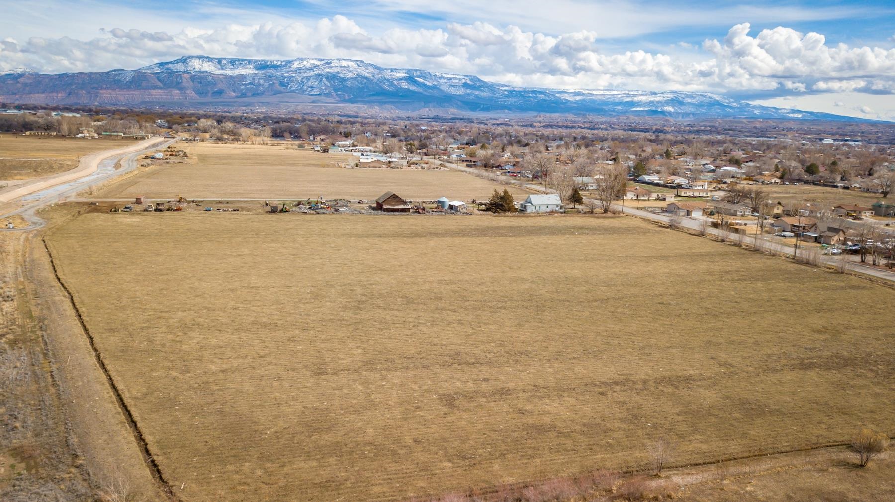3062 E Road Grand Junction, CO 81504 - Photo 6 of 19 a view of an ocean and mountain