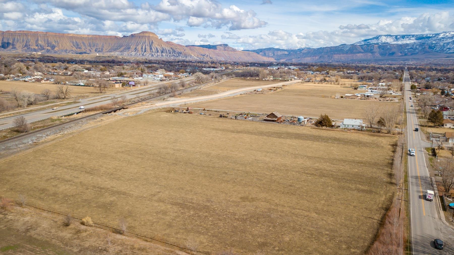 3062 E Road Grand Junction, CO 81504 - Photo 7 of 19 a view of an ocean and beach
