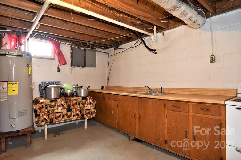 6125 Woodleaf Road Salisbury, NC 28147 - Photo 11 of 26 Gallery Image 11