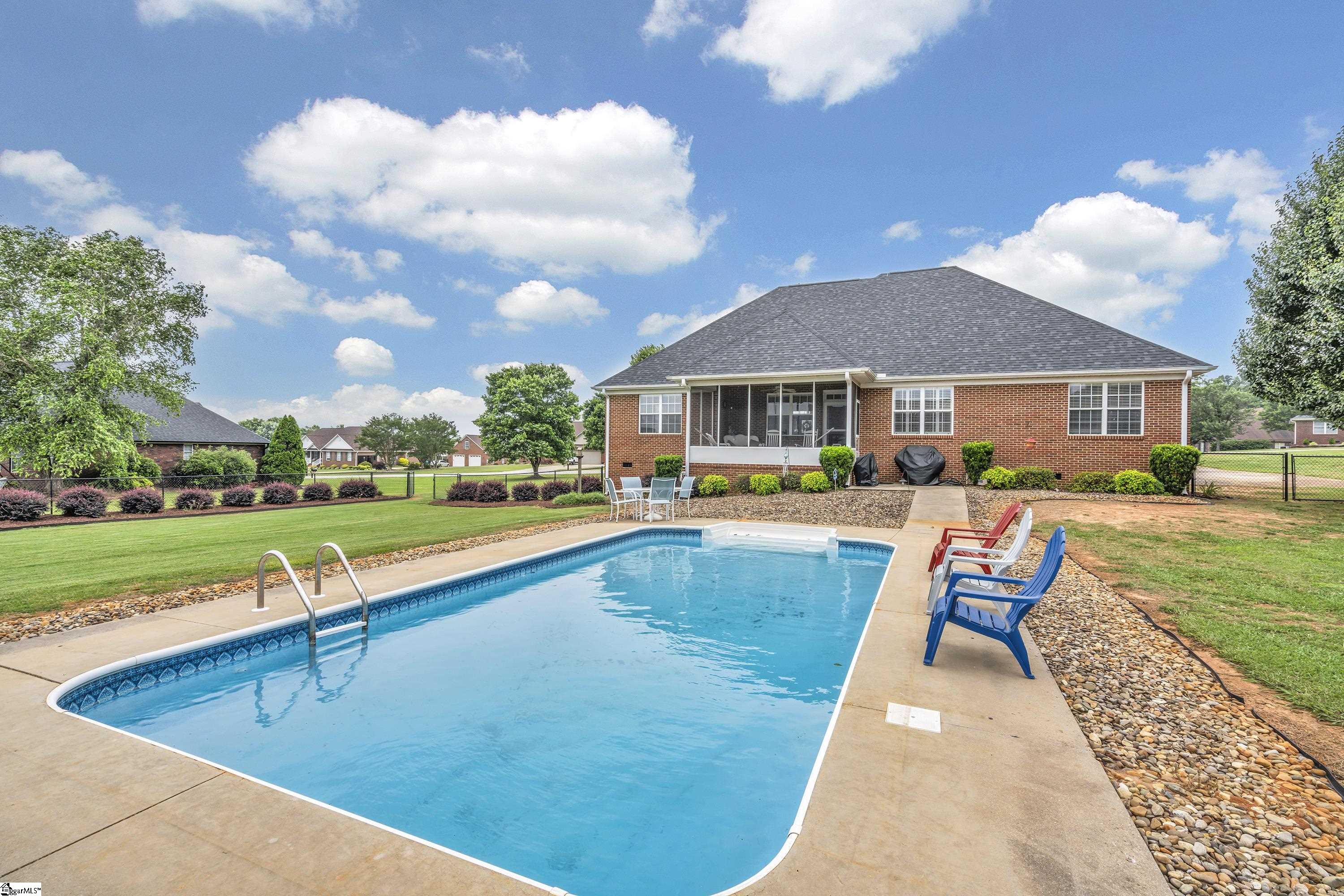 140 Farm Wind Road Gaffney, SC 29341 - Photo 2 of 28
