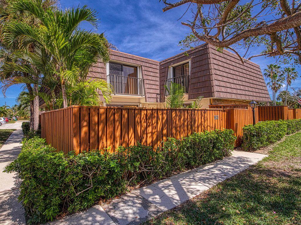 1104 11th Court Jupiter, FL 33477 - Photo 1 of 18 Exterior