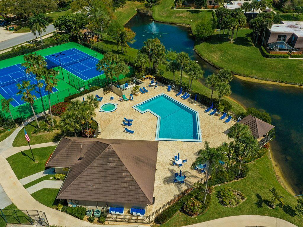 1104 11th Court Jupiter, FL 33477 - Photo 16 of 18 Aerial view