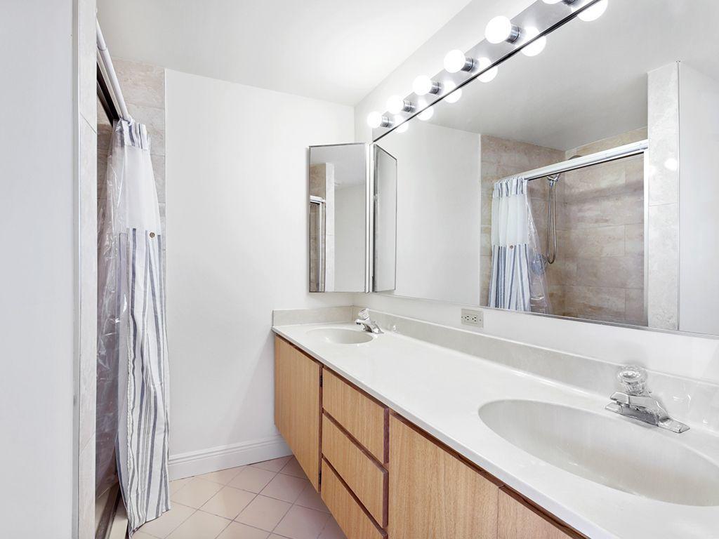 1104 11th Court Jupiter, FL 33477 - Photo 8 of 18 Master bathroom