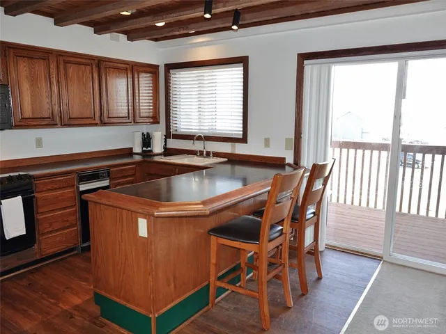 $7,000 | 1399 Ocean Shores Boulevard Southwest, Unit 2SF, Ocean Shores, WA 98569