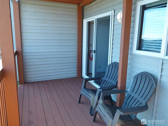 $7,000 | 1399 Ocean Shores Boulevard Southwest, Unit 2SF, Ocean Shores, WA 98569