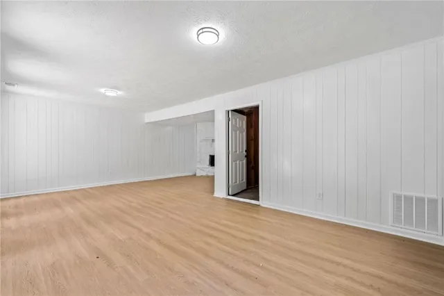 $2,500 | 4050 Daron Court, Ellenwood, GA 30294