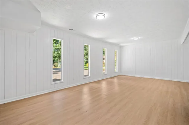 $2,500 | 4050 Daron Court, Ellenwood, GA 30294