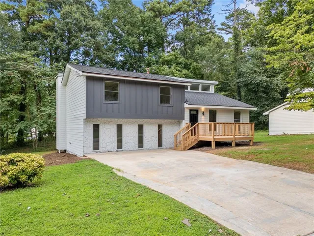 $2,500 | 4050 Daron Court, Ellenwood, GA 30294