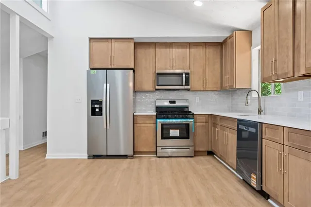 $2,500 | 4050 Daron Court, Ellenwood, GA 30294