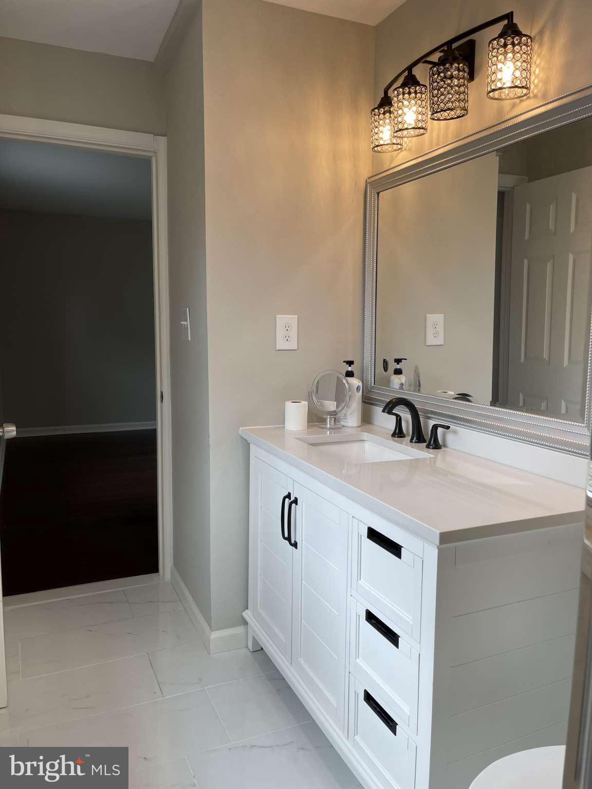 18509 Kingshill Road Germantown, MD 20874 - Photo 11 of 15 Gallery Image 11