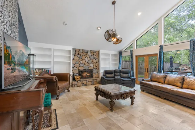 $550,000 | 2911 Summersweet Place, The Woodlands, TX 77380