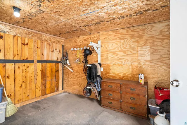 $372,500 | 3372 Pioneer Road, Barnum, MN 55707