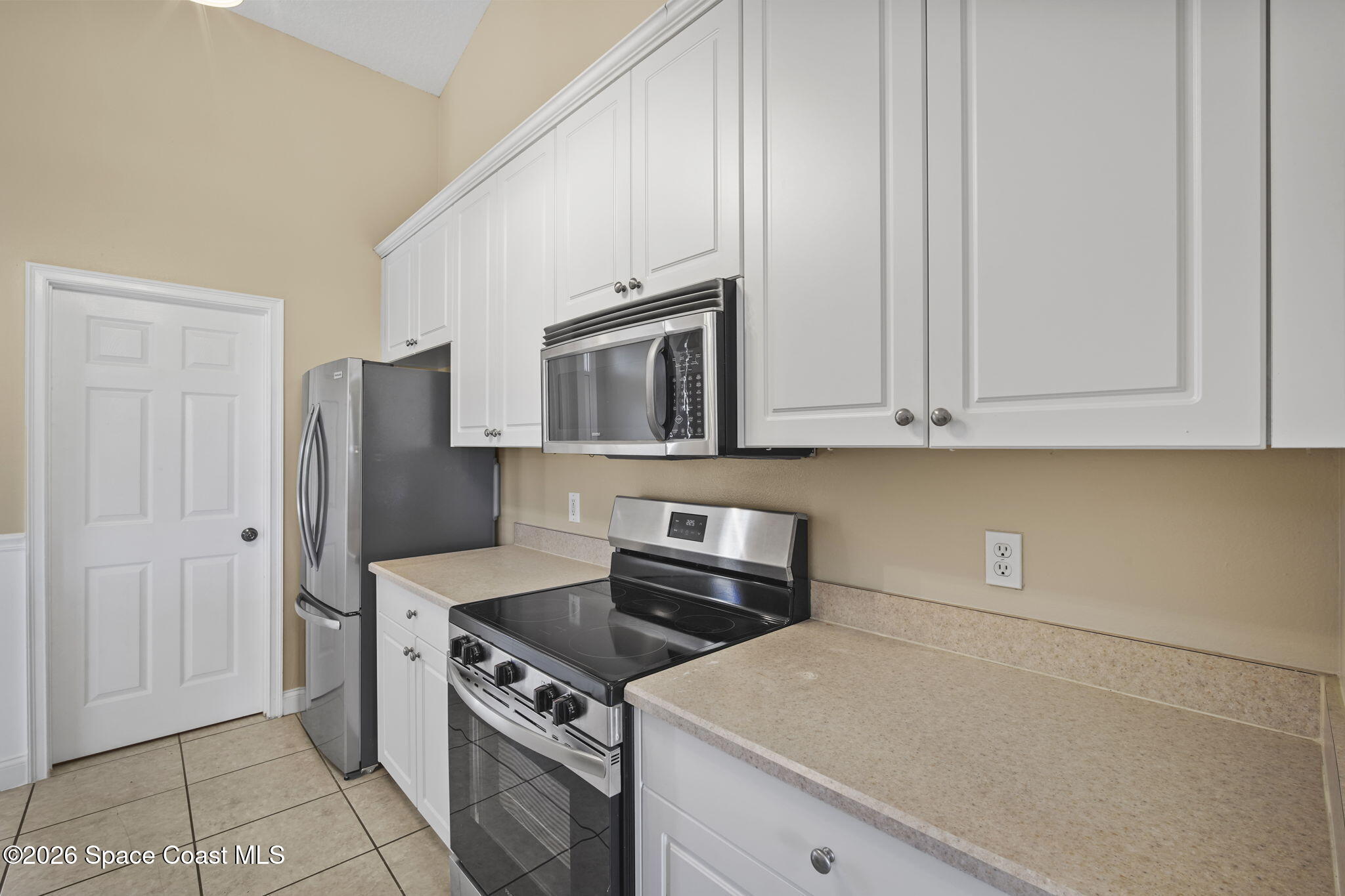 6800 McGruder Road Merritt Island, FL 32953 - Photo 13 of 31 12-web-or-mls-MCGRUDER_KITCHEN9