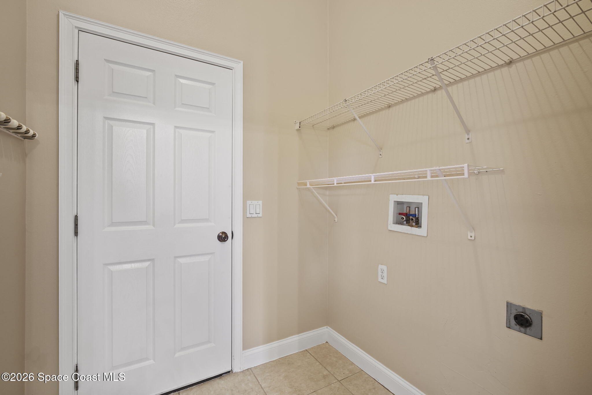 6800 McGruder Road Merritt Island, FL 32953 - Photo 26 of 31 25-web-or-mls-MCGRUDER_LAUNDRY3