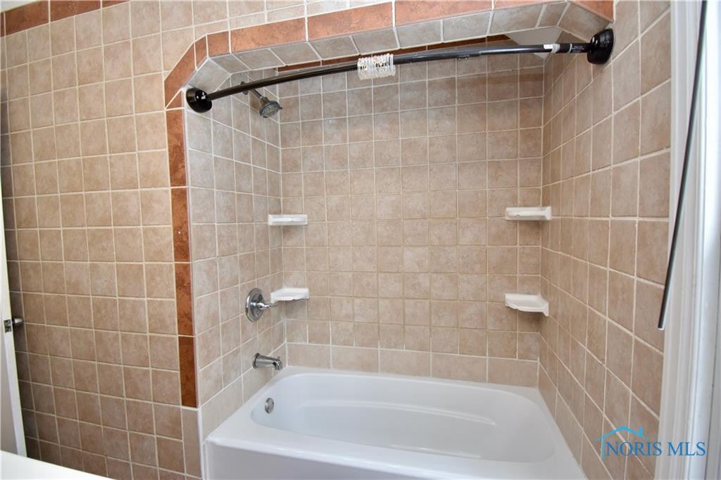 2807 Goddard Road Toledo, OH 43606 - Photo 14 of 26 Gallery Image 14