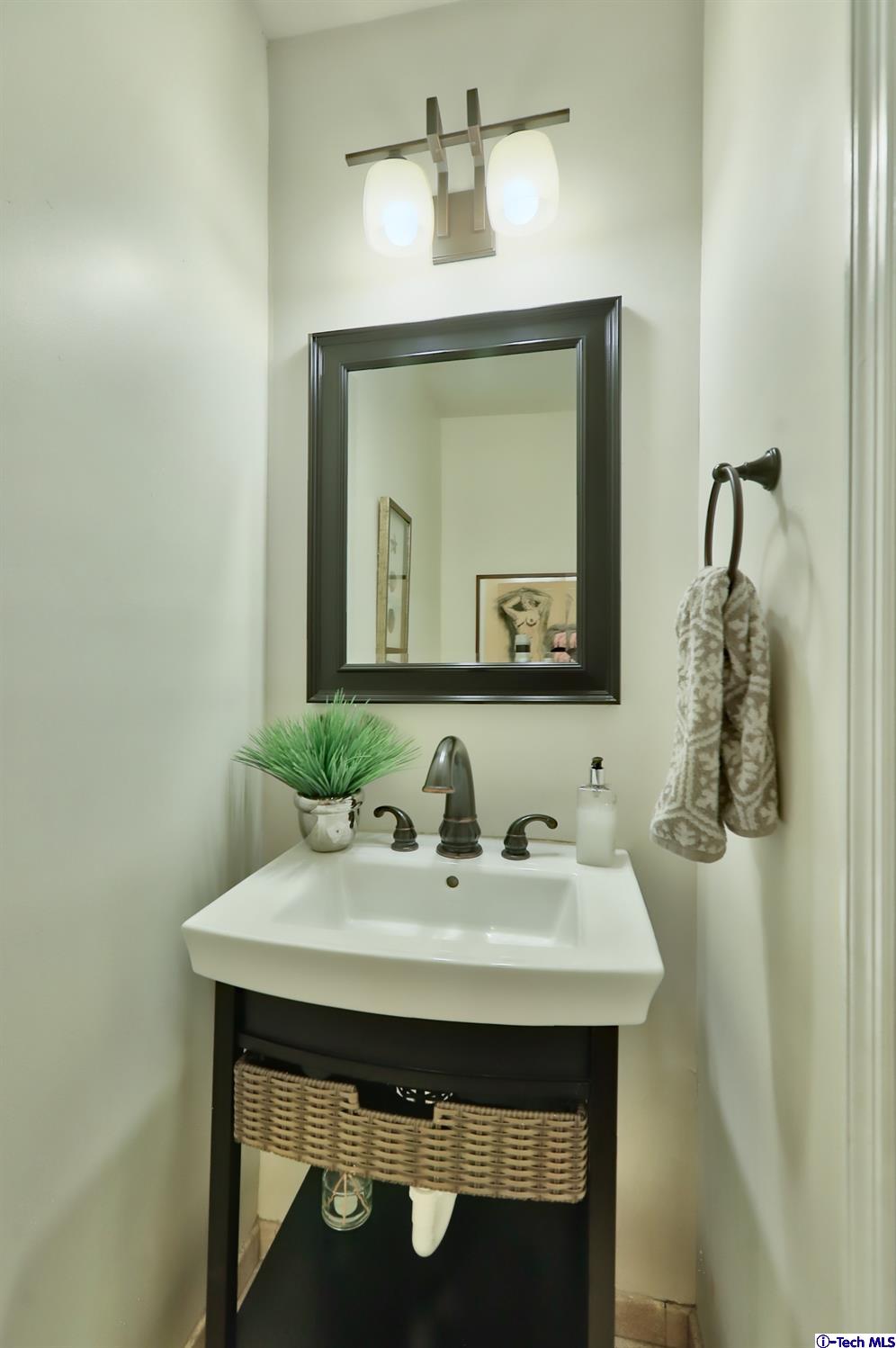 3255 Buckingham Road Glendale, CA 91206 - Photo 33 of 49