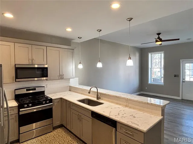 $2,600 | 2253 Indiana Avenue, St. Louis, MO 63104