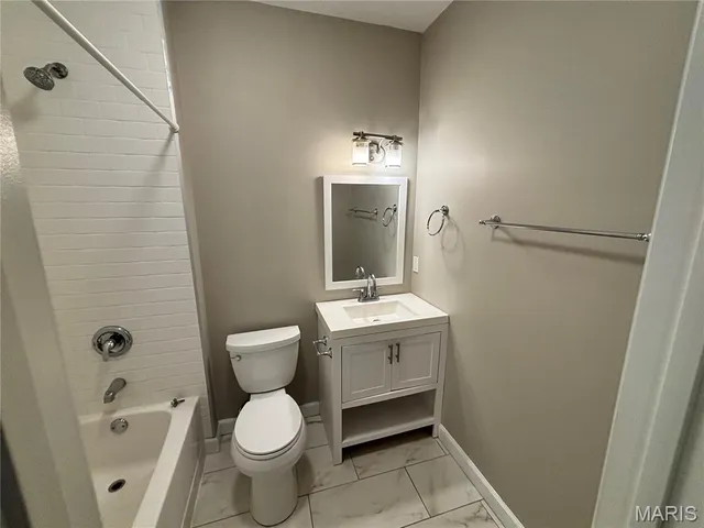 $2,600 | 2253 Indiana Avenue, St. Louis, MO 63104