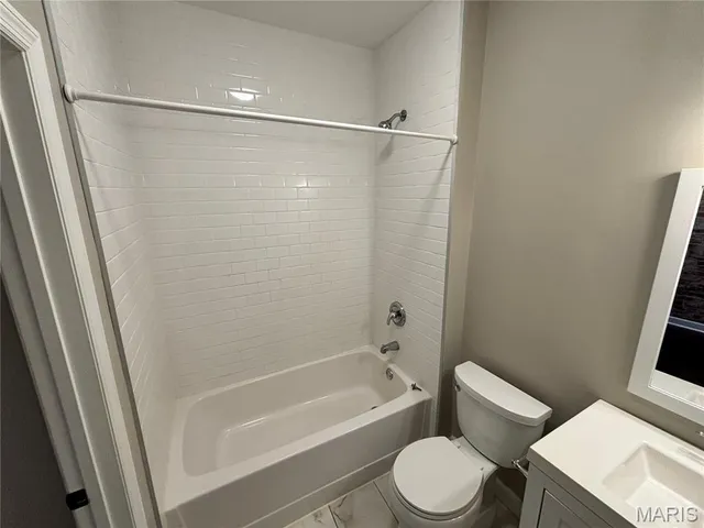 $2,600 | 2253 Indiana Avenue, St. Louis, MO 63104