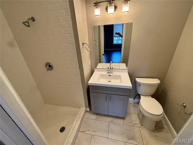 $2,600 | 2253 Indiana Avenue, St. Louis, MO 63104