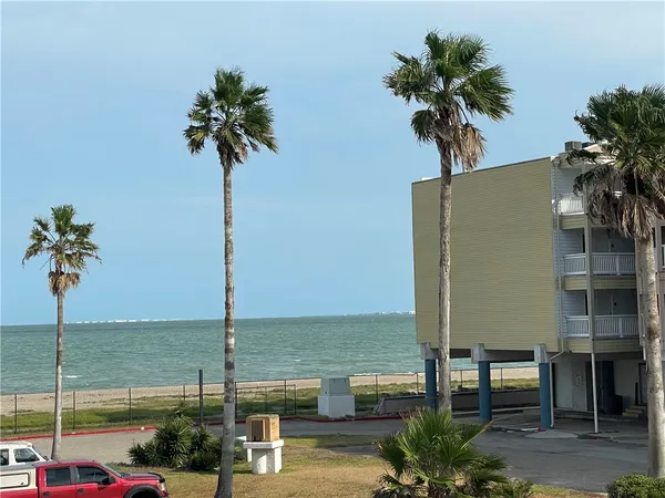 $70,000 | 3938 Surfside Boulevard, Unit 3124, Corpus Christi, TX 78402