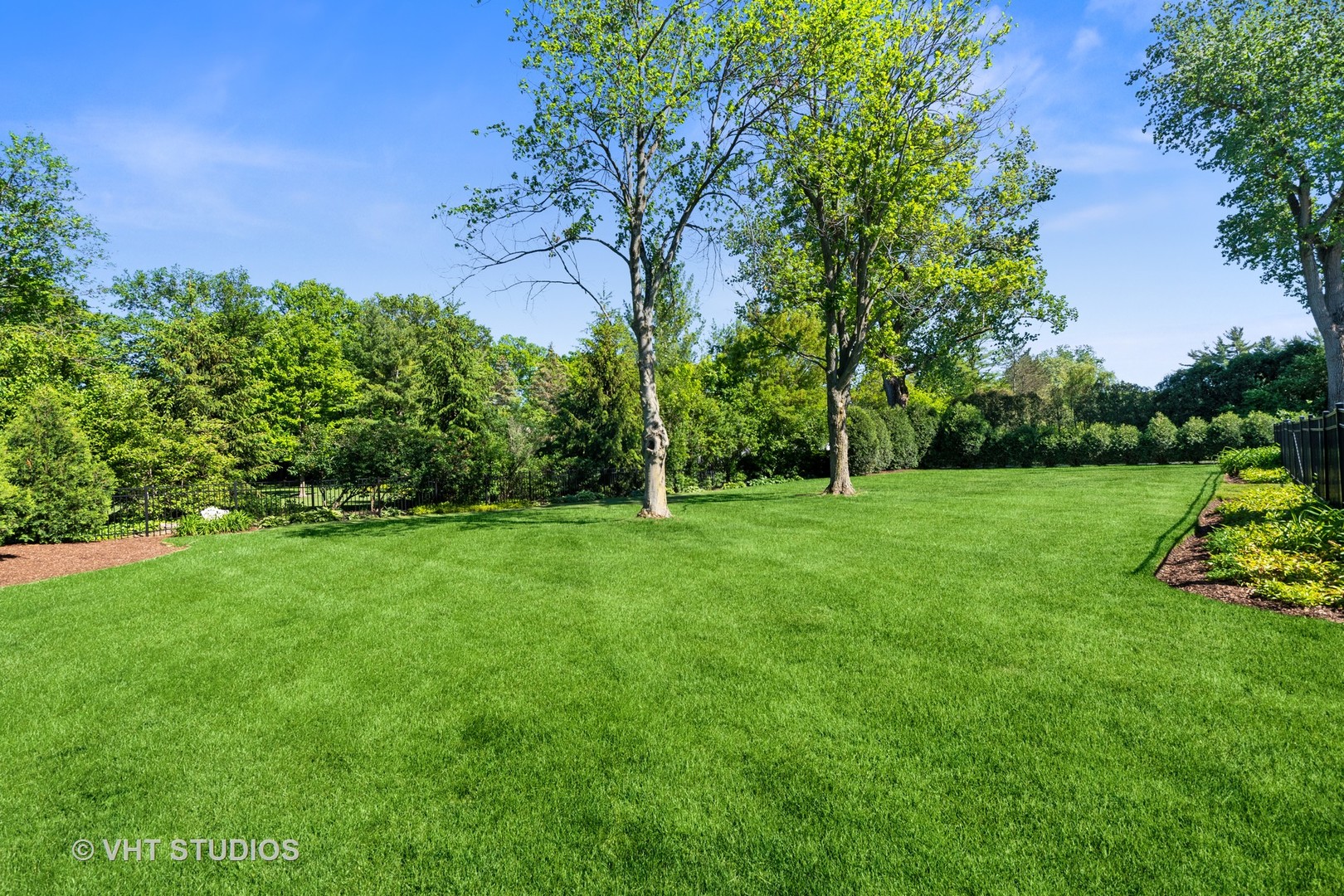 191 Dickens Road Northfield, IL 60093 - Photo 8 of 37