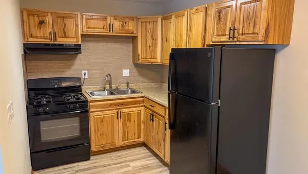 $59,000 | 7176 72nd Lane North, Brooklyn Park, MN 55428