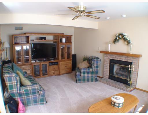 3050 Bedillion Road Washington, PA 15301 - Photo 6 of 16 Den/Family/Great Room.
