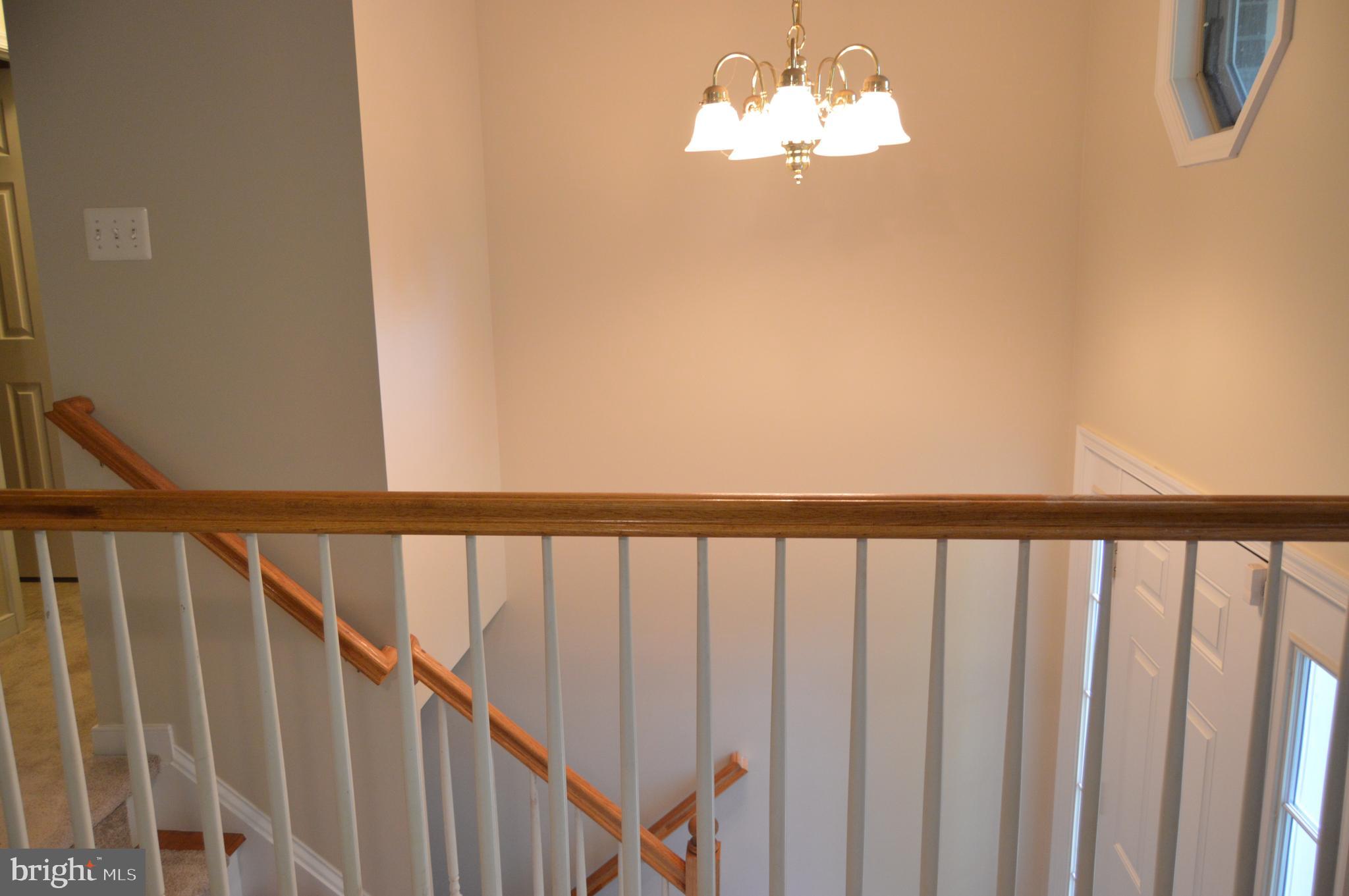 12137 Shortleaf Road Ruther Glen, VA 22546 - Photo 4 of 22 Foyer