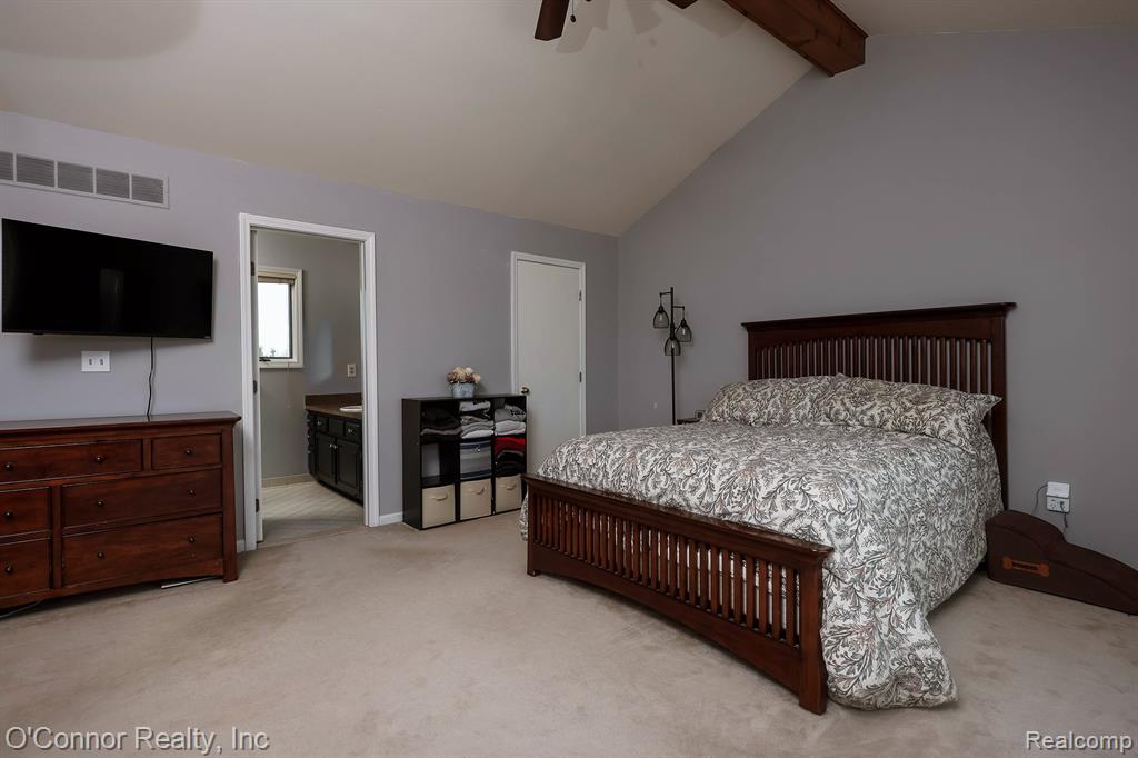 7978 Frith Road Columbus, MI 48063 - Photo 23 of 56