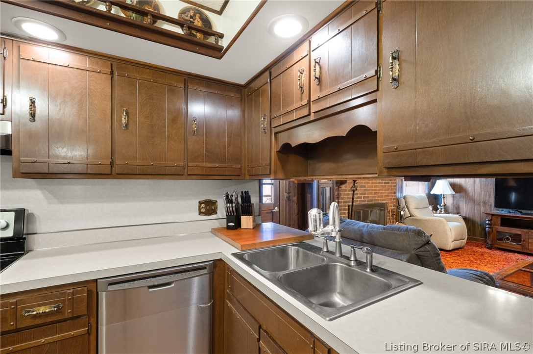 1207 Dogwood Road Jeffersonville, IN 47130 - Photo 23 of 44