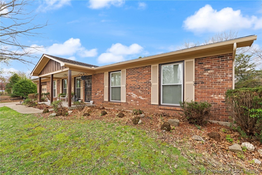 1207 Dogwood Road Jeffersonville, IN 47130 - Photo 3 of 44