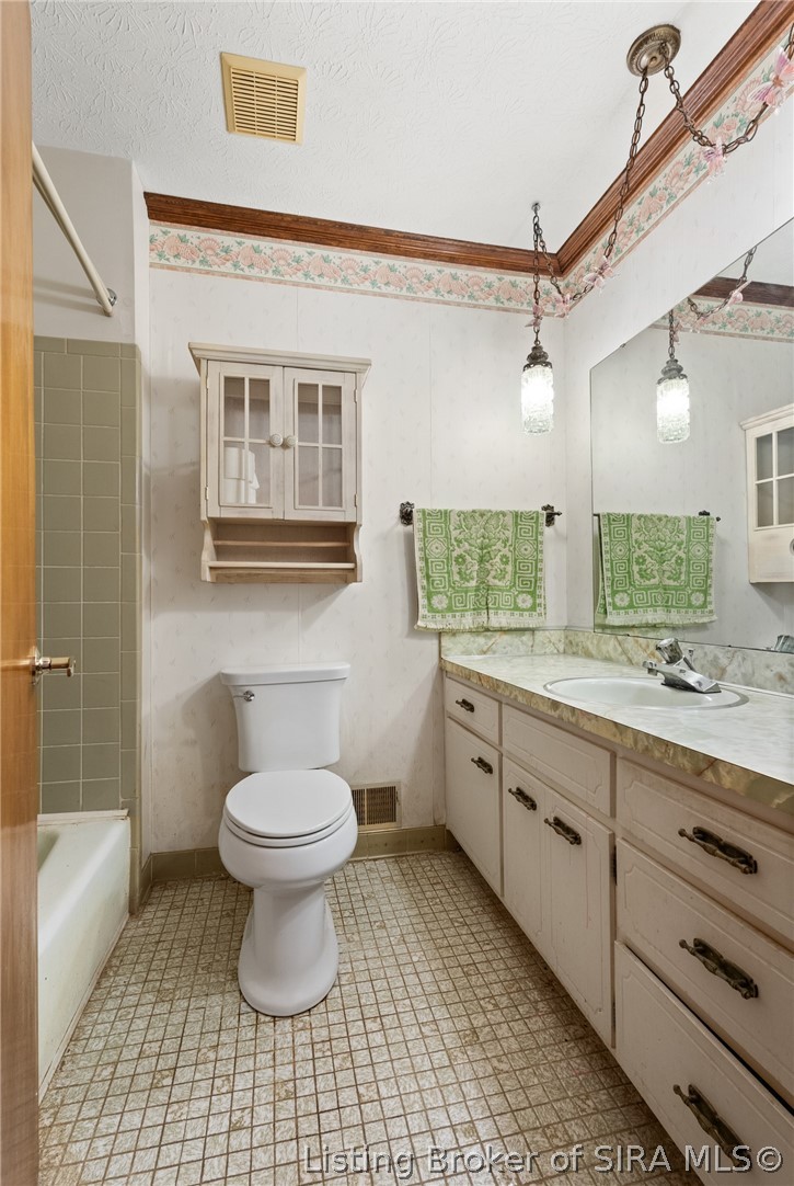 1207 Dogwood Road Jeffersonville, IN 47130 - Photo 32 of 44