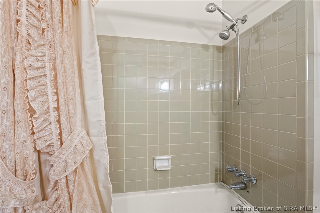 1207 Dogwood Road Jeffersonville, IN 47130 - Photo 33 of 44