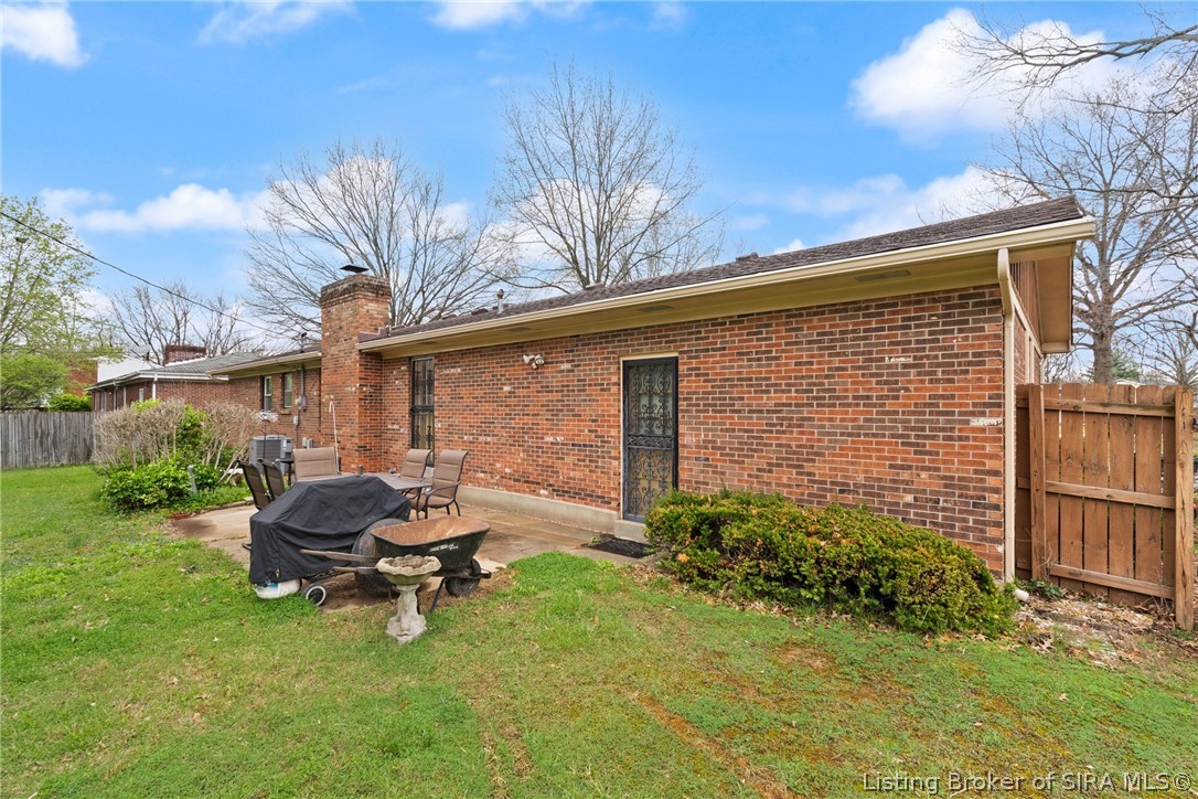 1207 Dogwood Road Jeffersonville, IN 47130 - Photo 5 of 44